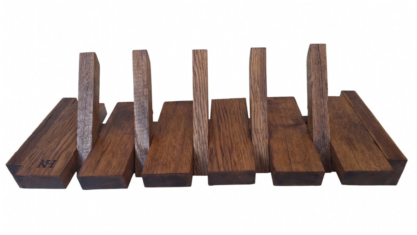 Perchero Minimalista con Ganchos Abatibles Tipo Piano - Roble Reciclado